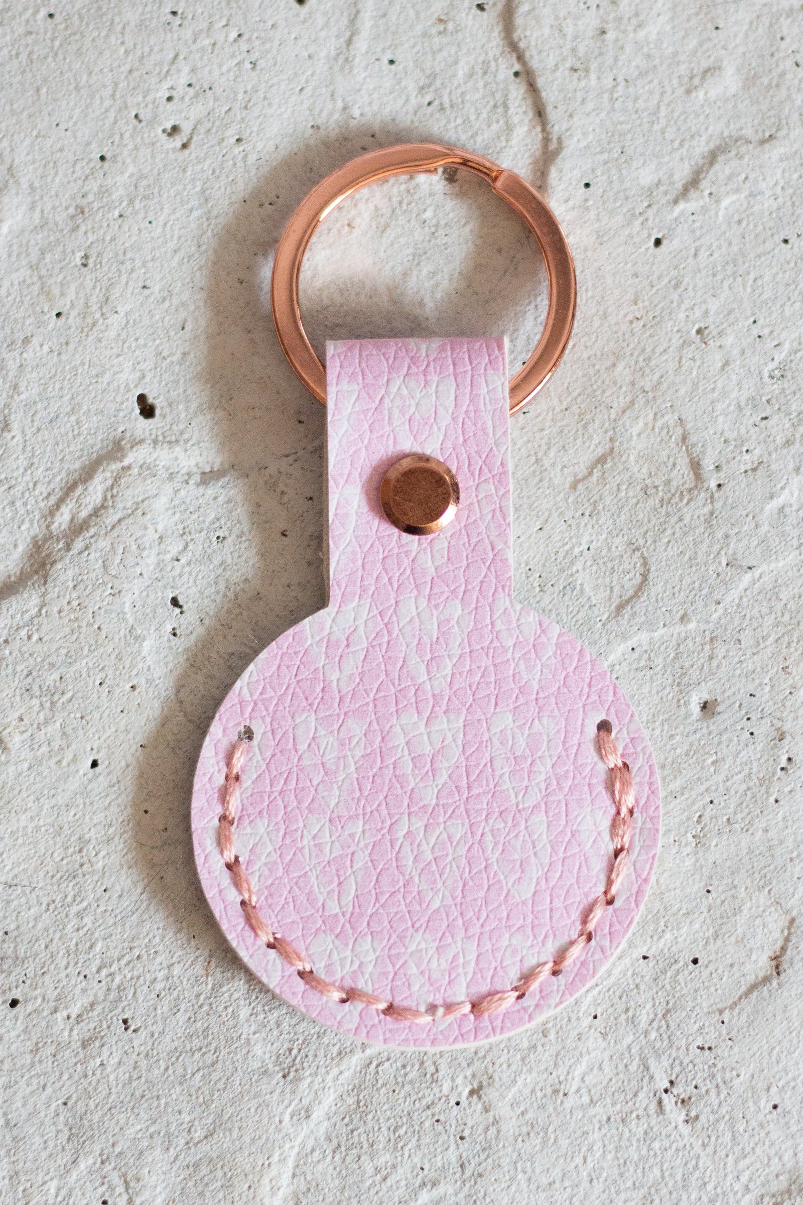 Pink Hearts Air Tag Holder