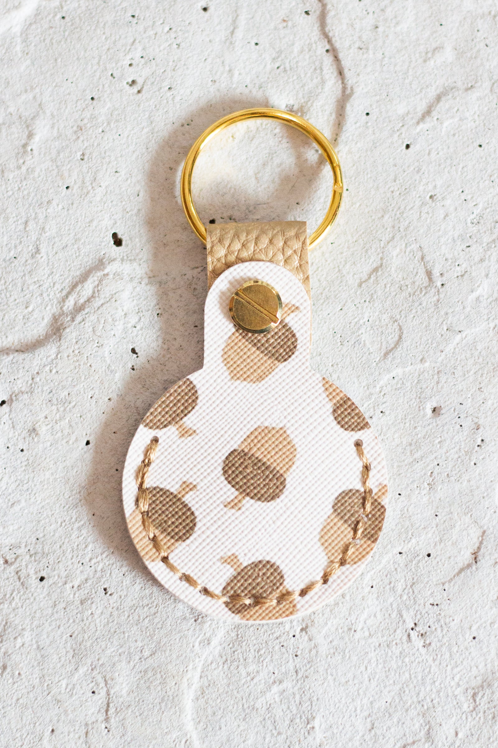 Acorns Air Tag Holder