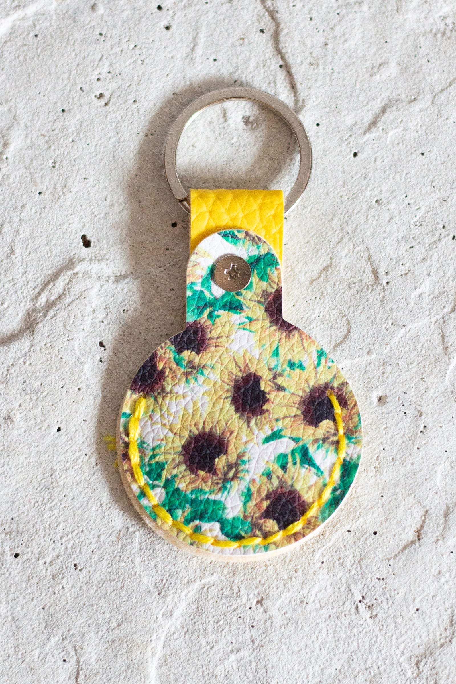 Sun Flower Air Tag Holder