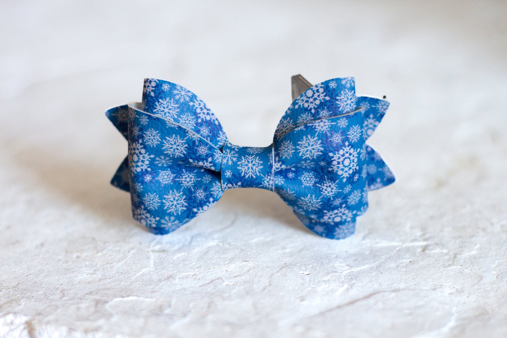 Snow Flakes Bow Tie