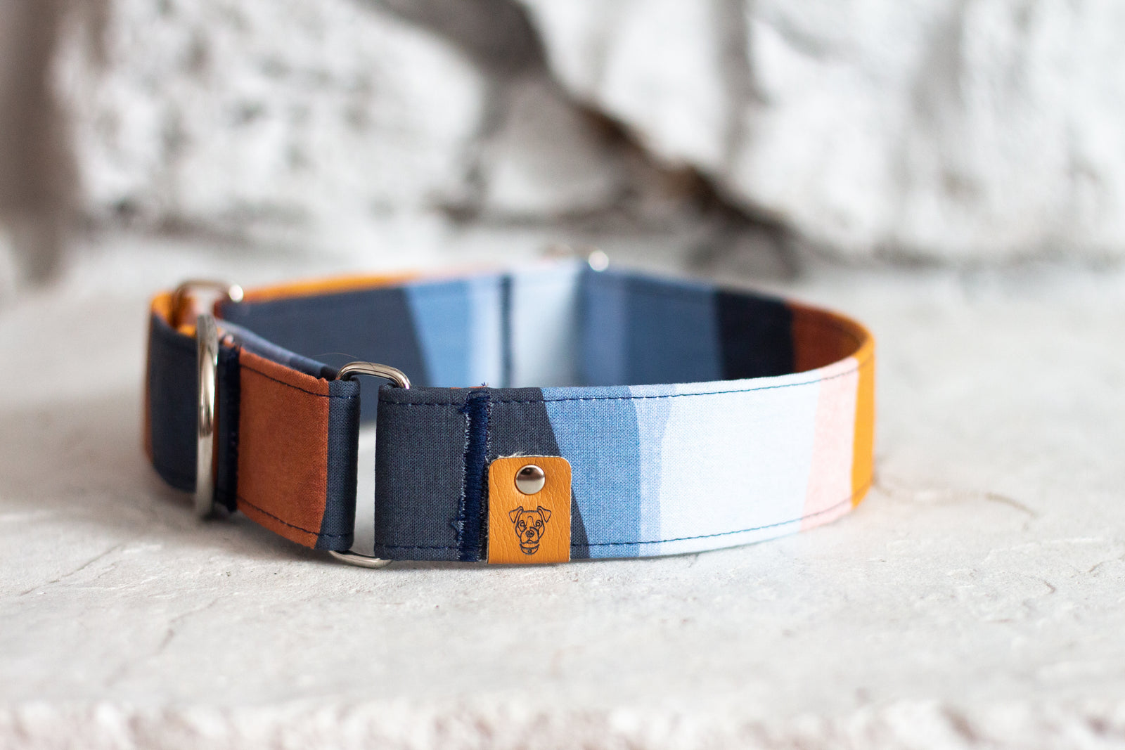 Desert Oasis Martingale Collar