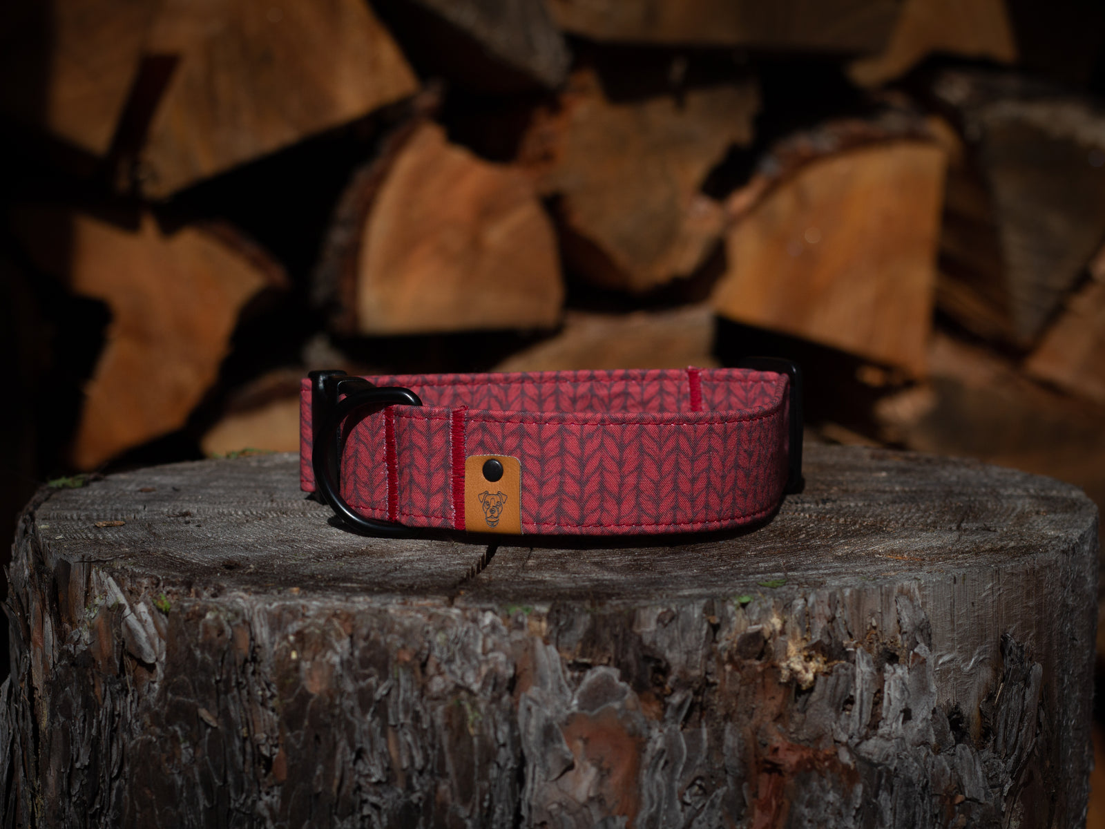 Sweater Weather Buckle Collar